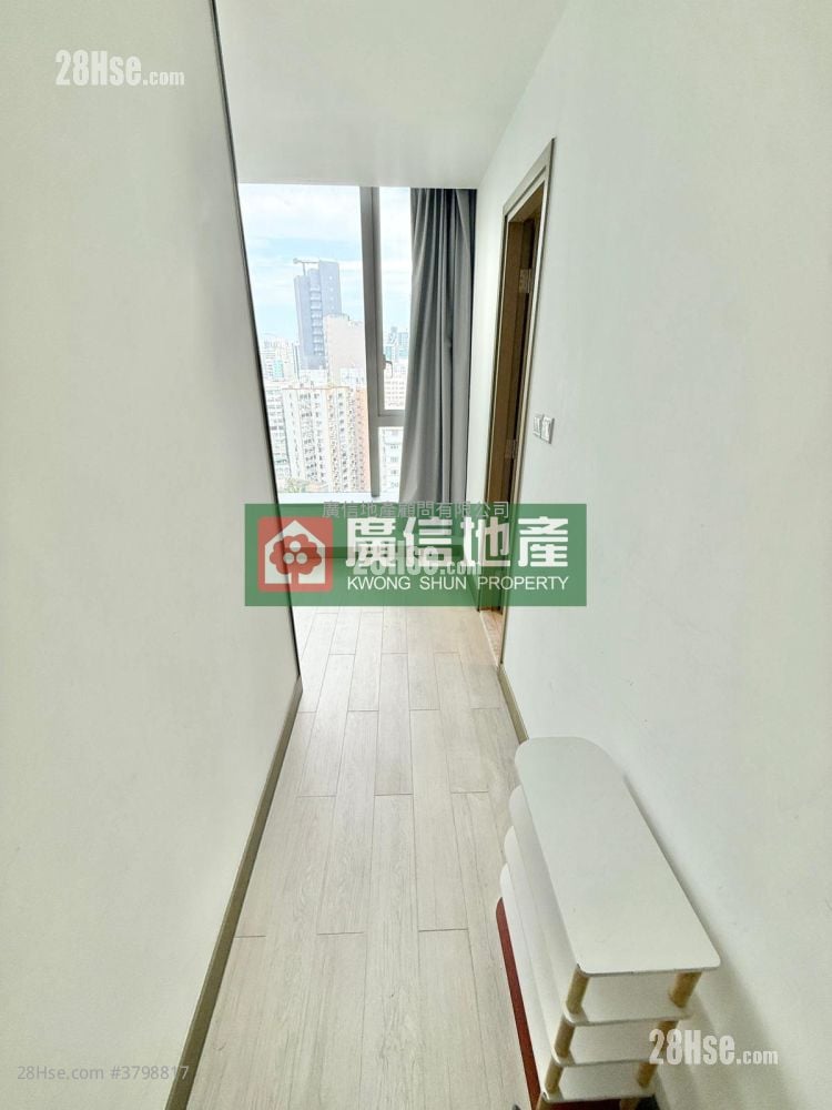 L Living 23 Rental Studio , 1 Bathroom 276 ft²