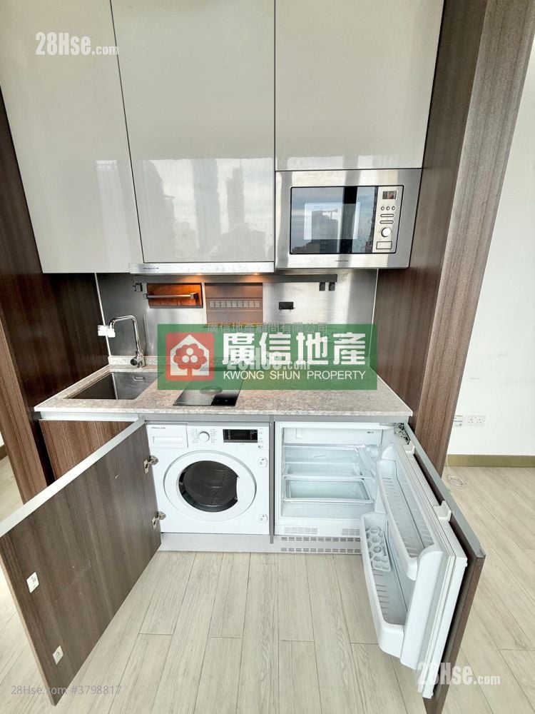 L Living 23 Rental Studio , 1 Bathroom 276 ft²