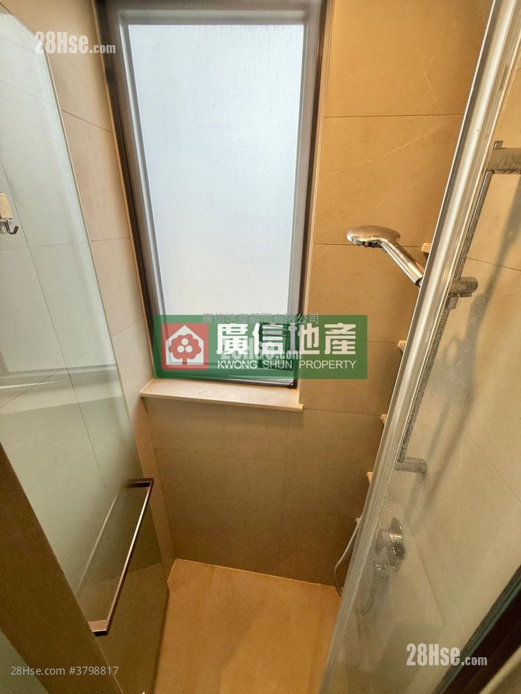 L Living 23 Rental Studio , 1 Bathroom 276 ft²