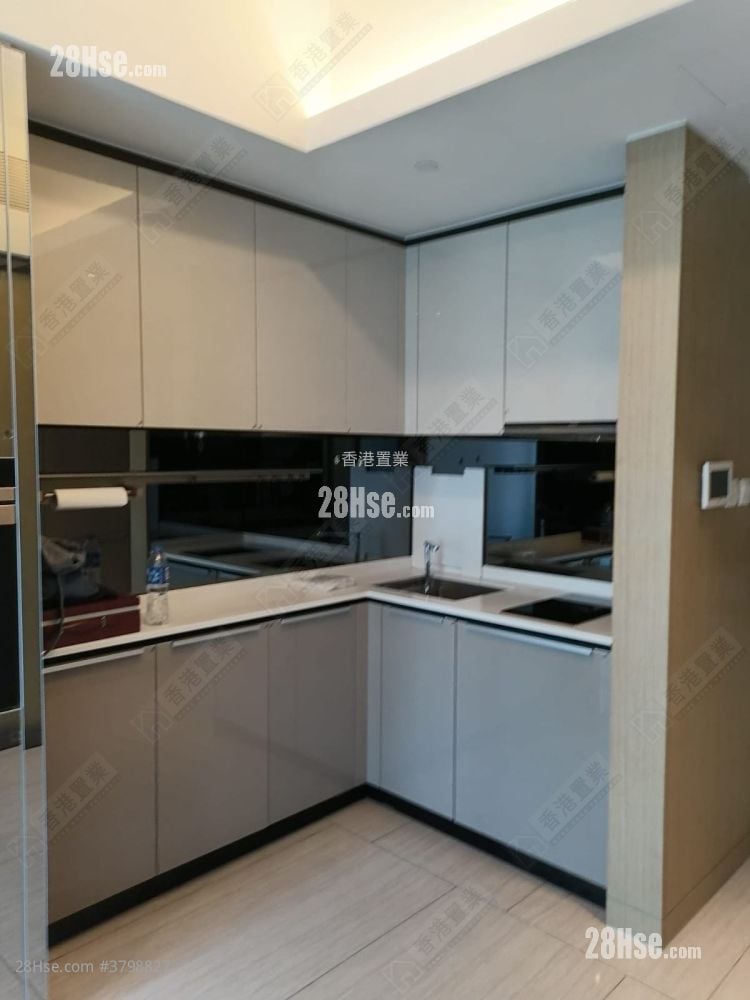 Cullinan West Sell 1 Bedroom , 1 Bathroom 350 ft²