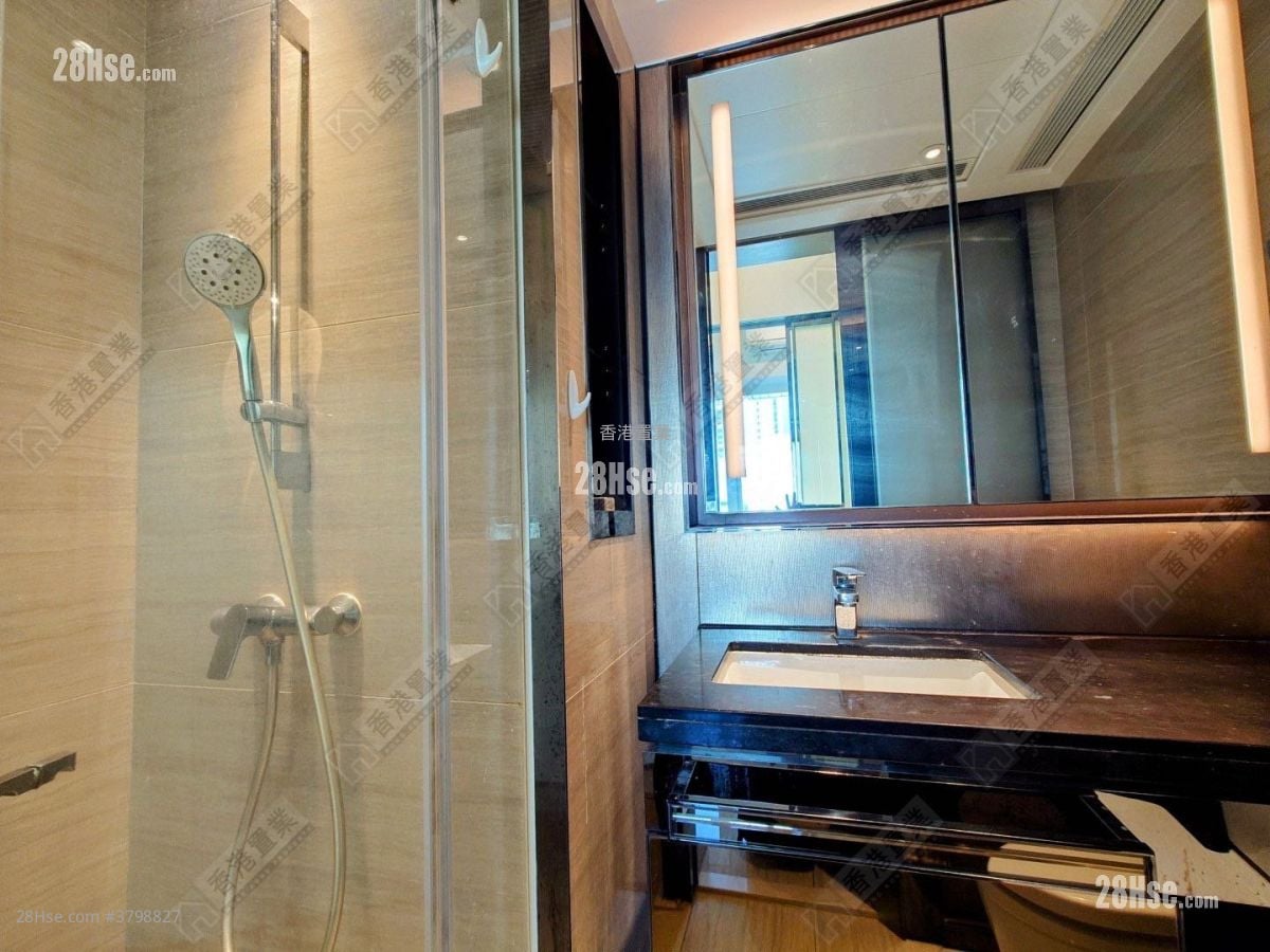 Cullinan West Sell 1 Bedroom , 1 Bathroom 350 ft²