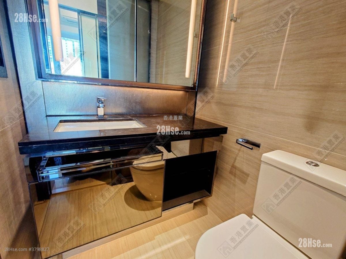 Cullinan West Sell 1 Bedroom , 1 Bathroom 350 ft²