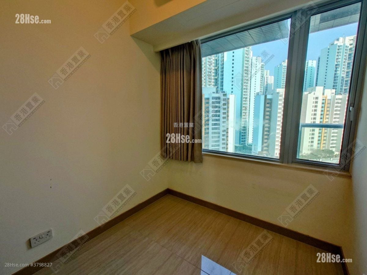 Cullinan West Sell 1 Bedroom , 1 Bathroom 350 ft²