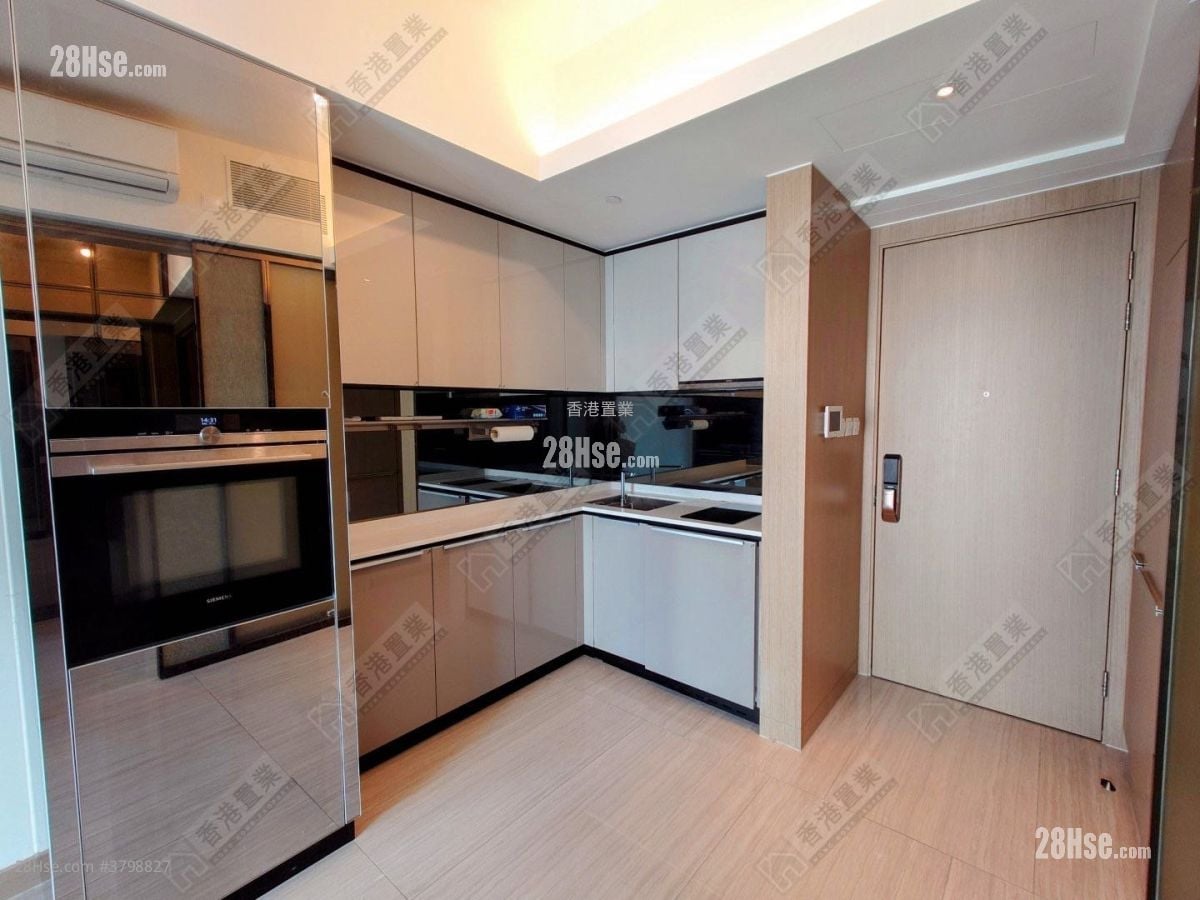 Cullinan West Sell 1 Bedroom , 1 Bathroom 350 ft²