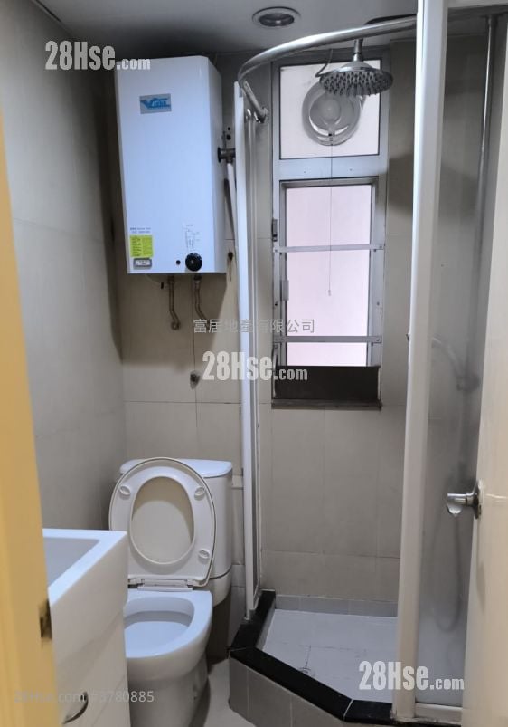 Cheung Fai Building Sell 2 Bedrooms , 1 Bathroom 243 ft²