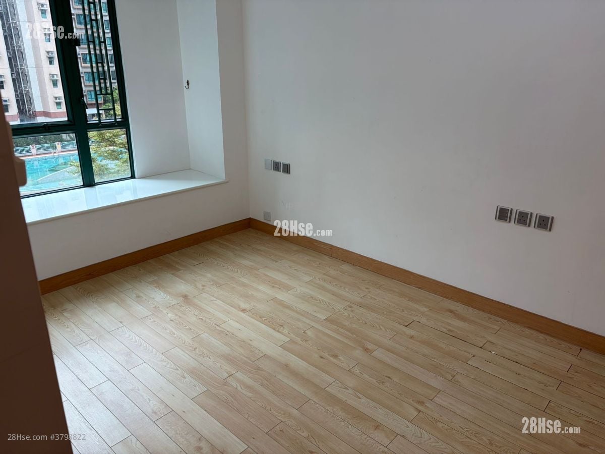 Grand Del Sol Sell 3 Bedrooms 739 ft²