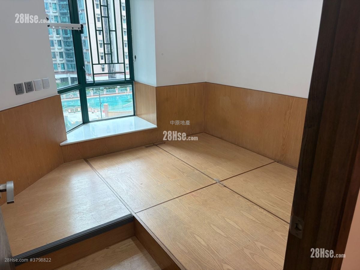 Grand Del Sol Sell 3 Bedrooms 739 ft²