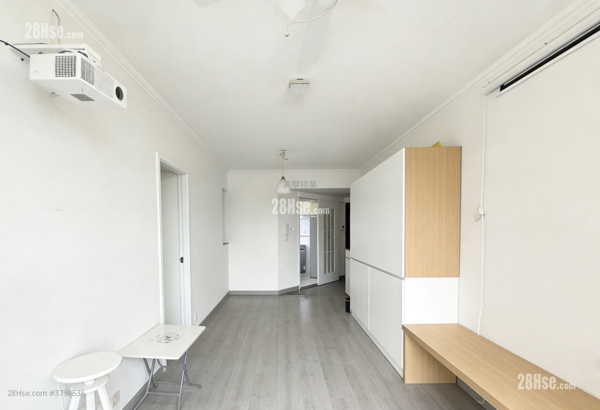 雅典居 售盘 727 平方尺