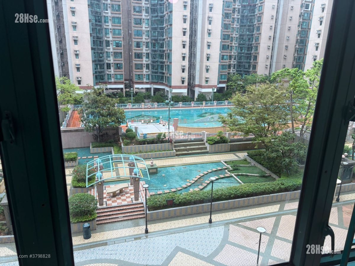 Grand Del Sol Sell 3 Bedrooms , 2 Bathrooms 739 ft²