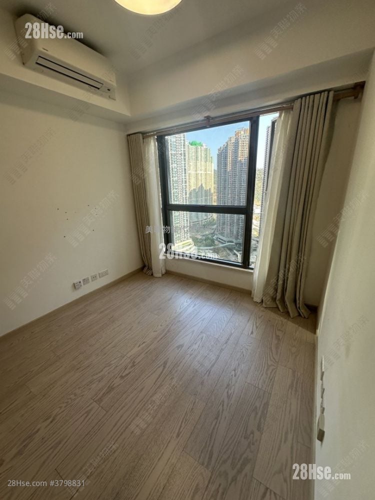 Sea To Sky Sell 2 Bedrooms , 1 Bathroom 473 ft²