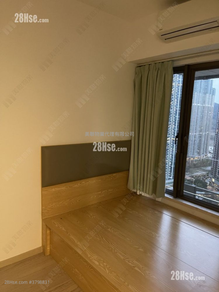 Sea To Sky Sell 2 Bedrooms , 1 Bathroom 473 ft²