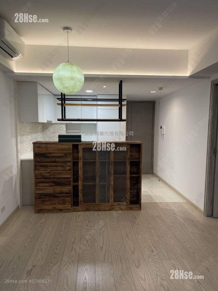 Sea To Sky Sell 2 Bedrooms , 1 Bathroom 473 ft²