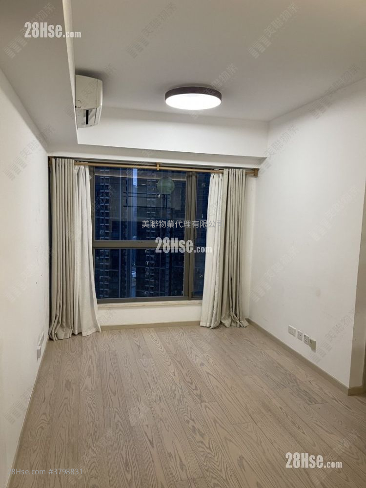 Sea To Sky Sell 2 Bedrooms , 1 Bathroom 473 ft²