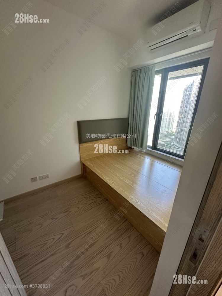 Sea To Sky Sell 2 Bedrooms , 1 Bathroom 473 ft²