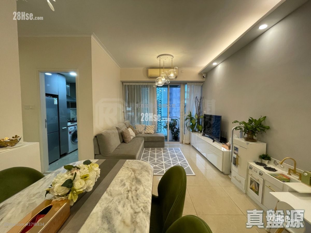 The Capitol Sell 3 Bedrooms 729 ft²