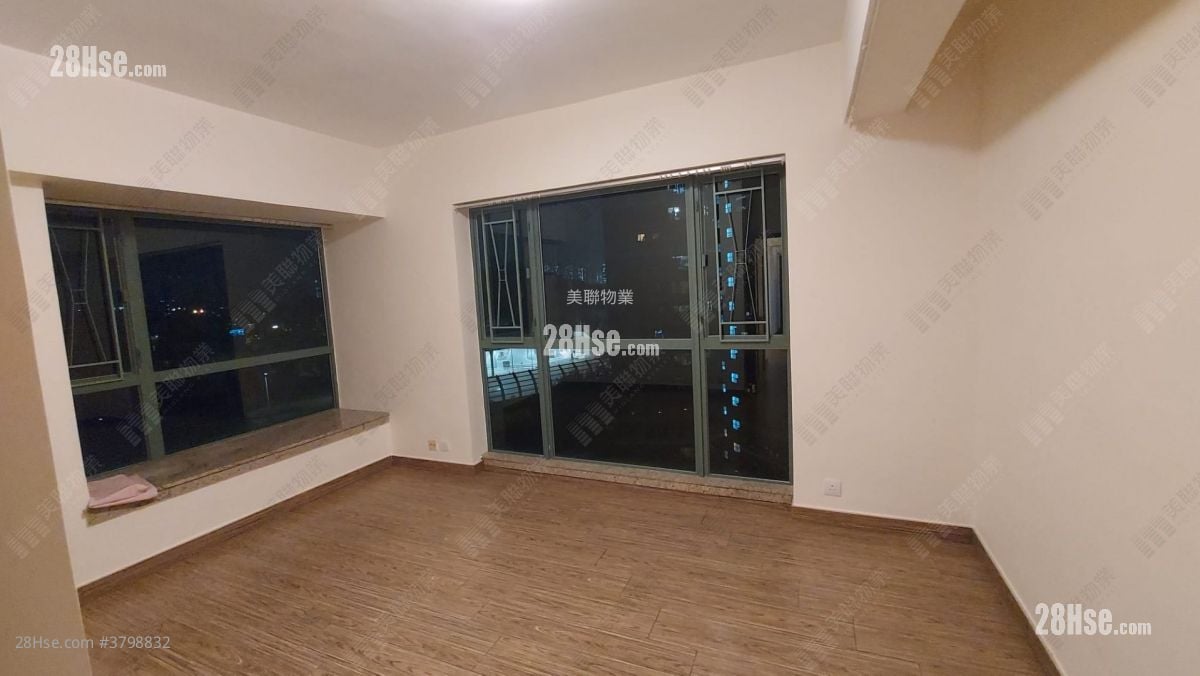 Parkside Villa Sell 2 Bedrooms 590 ft²