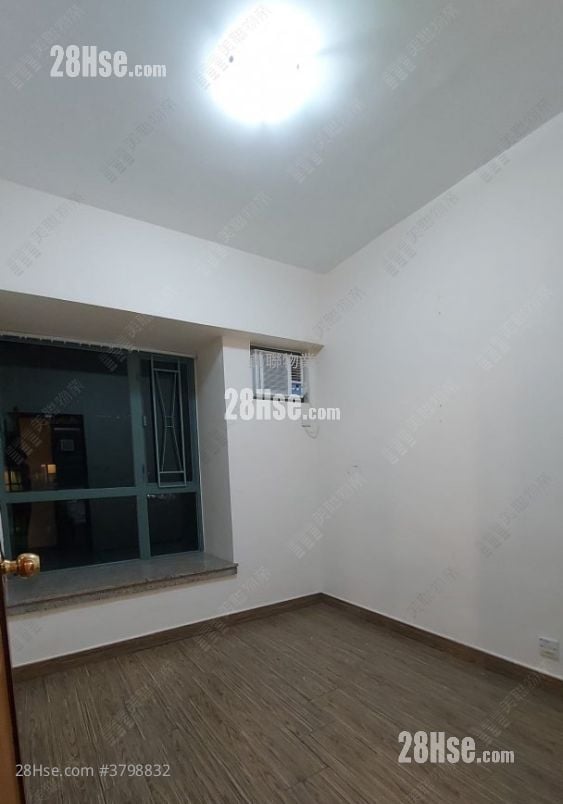 Parkside Villa Sell 2 Bedrooms 590 ft²