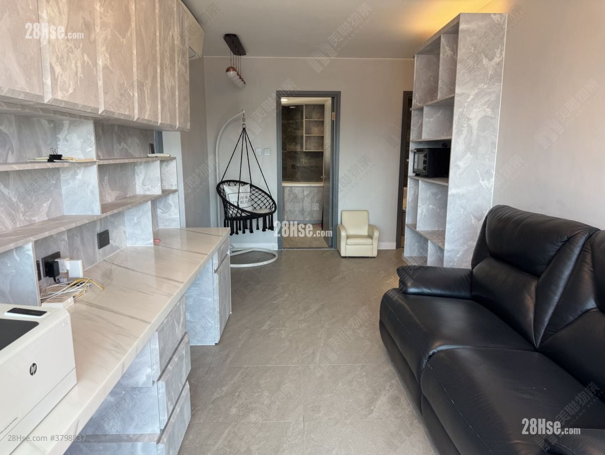 君傲湾 售盘 3 房 , 1 浴室 597 平方尺