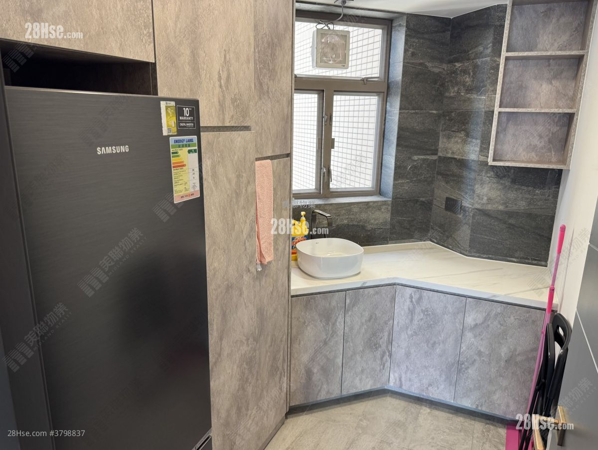 君傲湾 售盘 3 房 , 1 浴室 597 平方尺