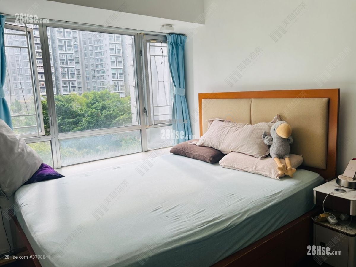 丽港城 售盘 3 房 687 平方尺