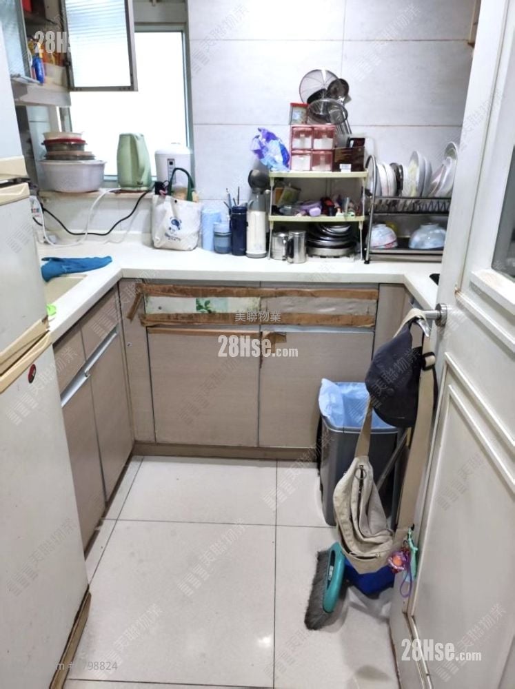 Central Park Towers Sell 2 Bedrooms , 1 Bathroom 496 ft²