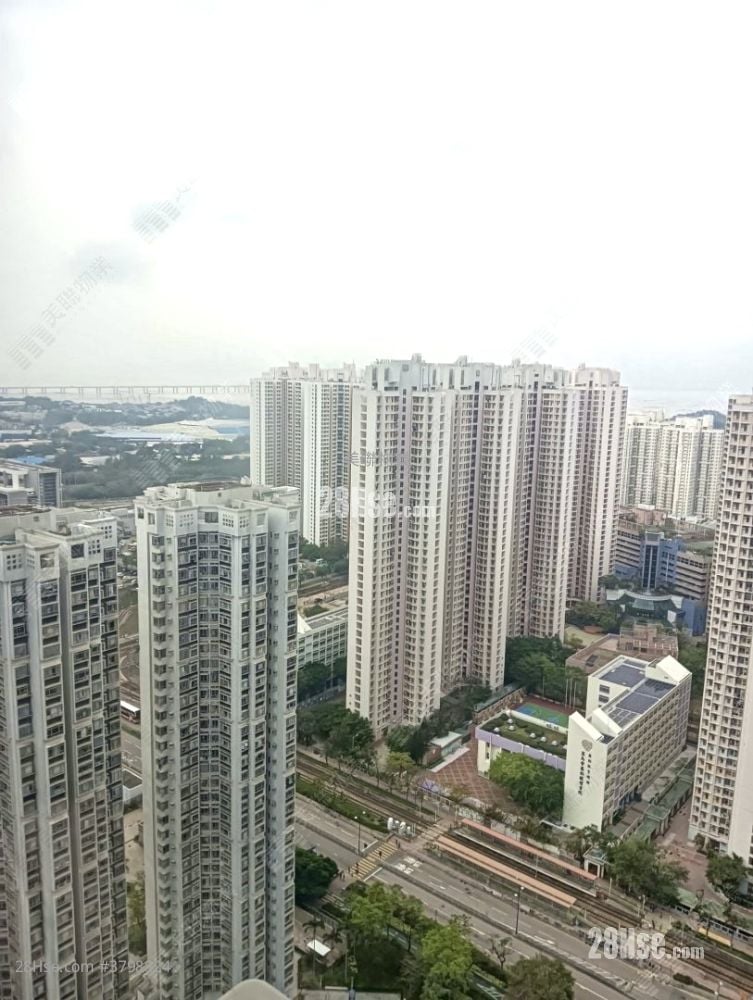 Central Park Towers Sell 2 Bedrooms , 1 Bathroom 496 ft²