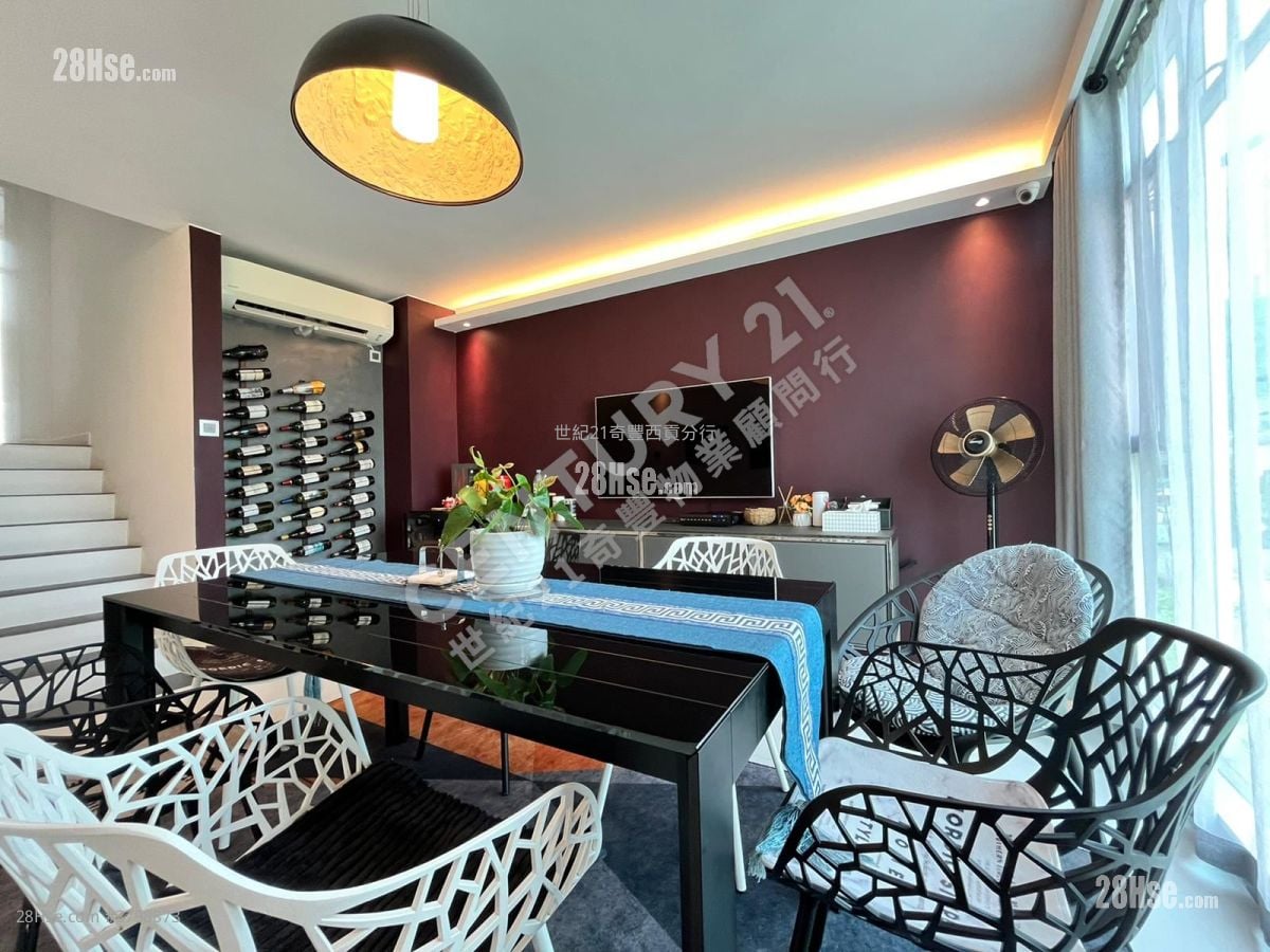 御花园 售盘 3 房 1,234 平方尺