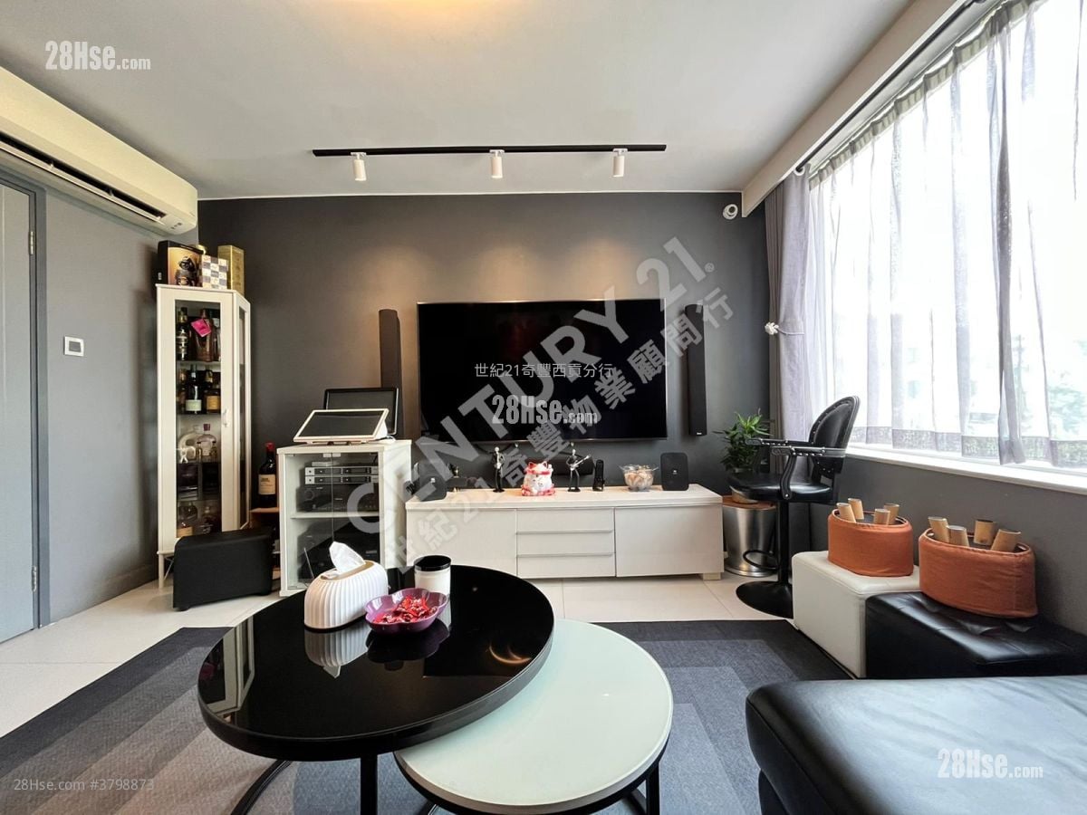 御花园 售盘 3 房 1,234 平方尺