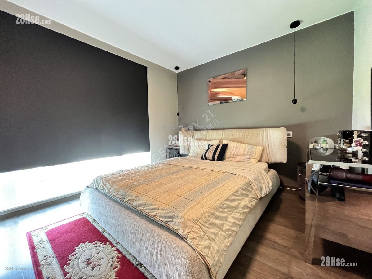 御花园 售盘 3 房 1,234 平方尺