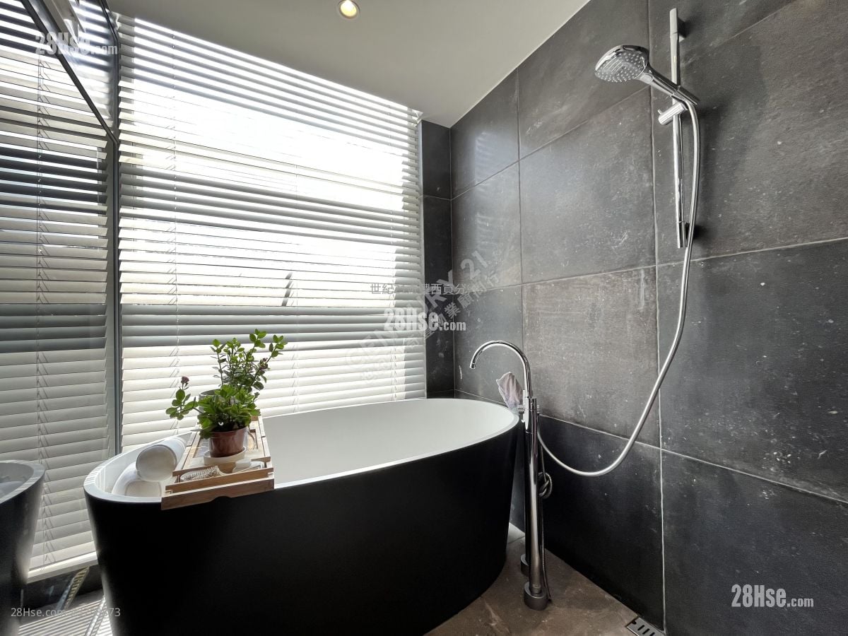 御花园 售盘 3 房 1,234 平方尺