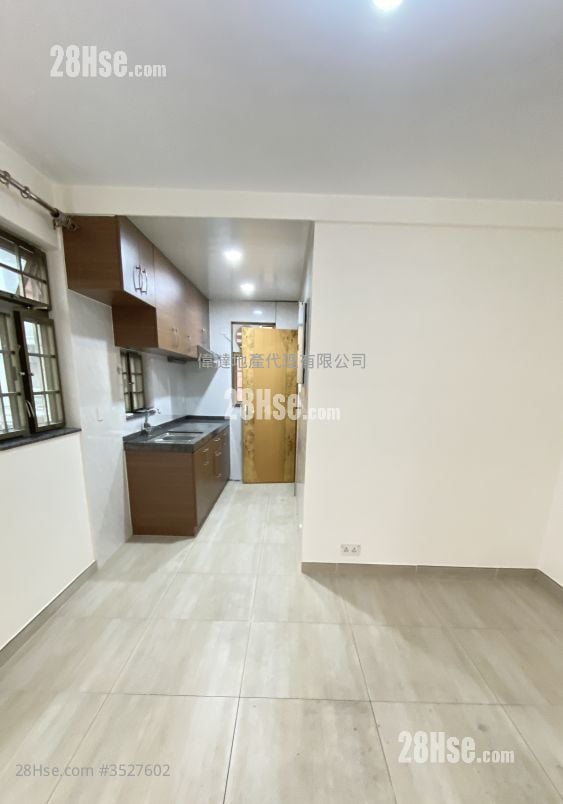 Village Rental 1 Bedroom , 1 Bathroom 400 ft²