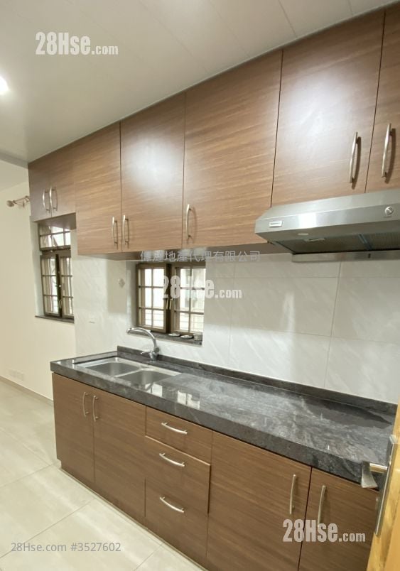 Village Rental 1 Bedroom , 1 Bathroom 400 ft²