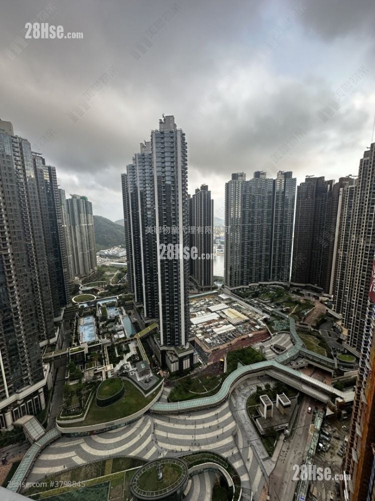 Malibu Sell 2 Bedrooms , 1 Bathroom 459 ft²