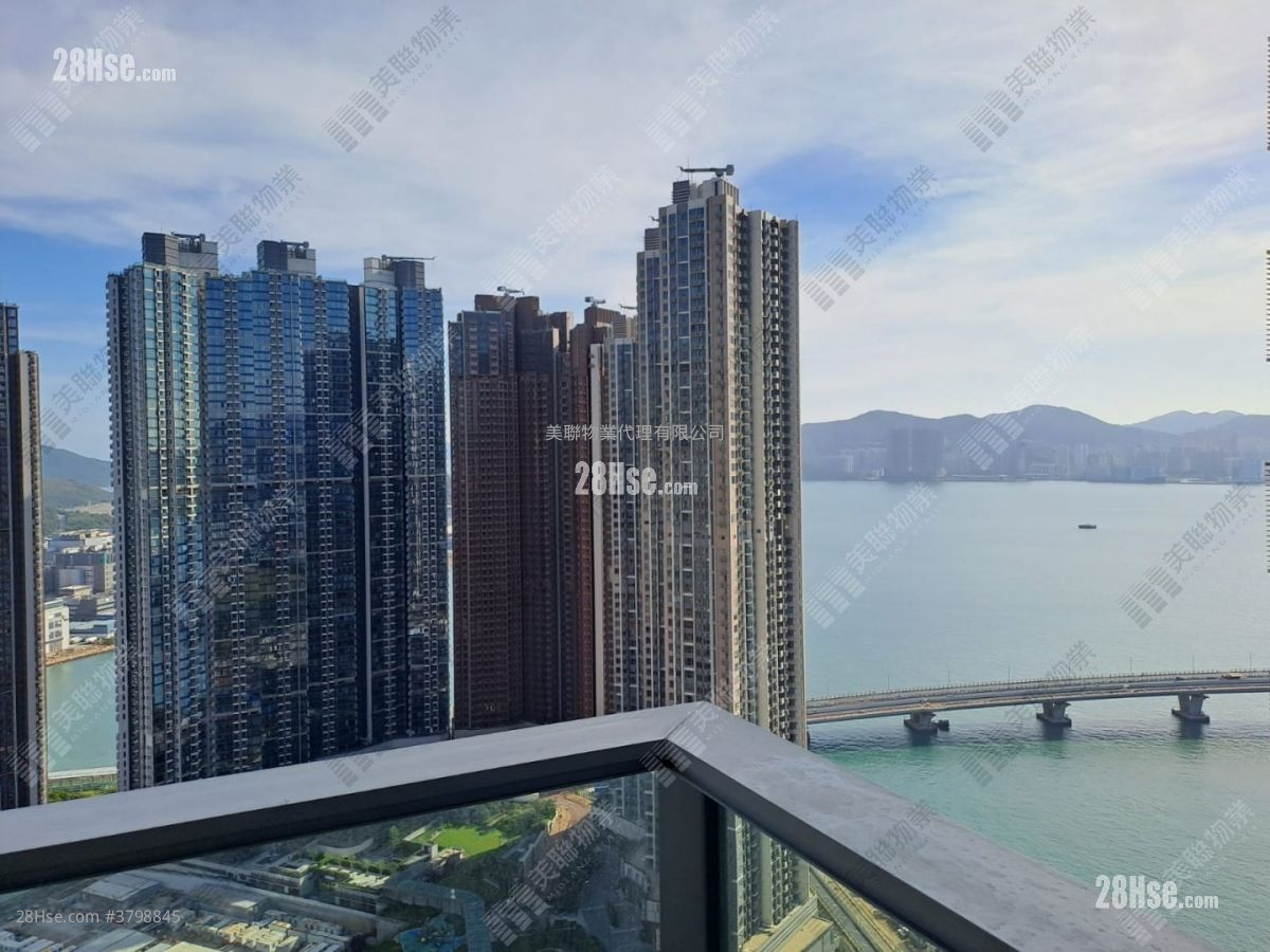 Malibu Sell 2 Bedrooms , 1 Bathroom 459 ft²