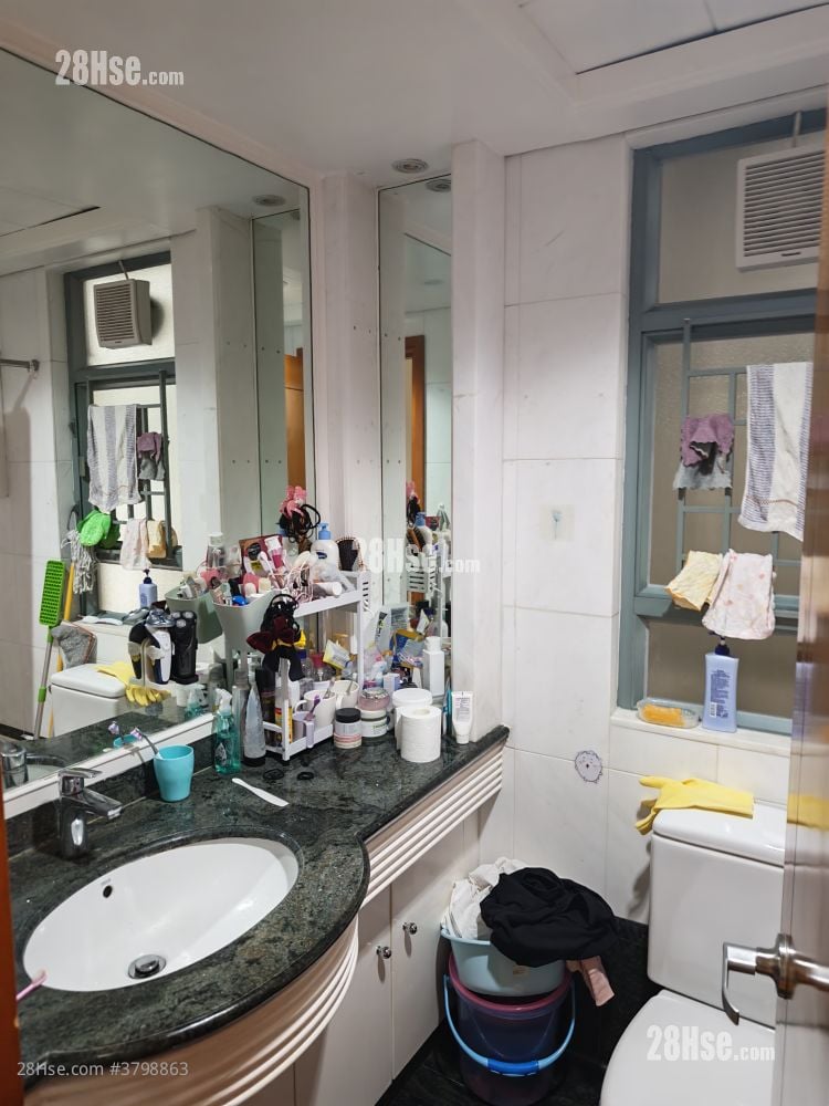 东堤湾畔 售盘 2 房 , 1 浴室 536 平方尺