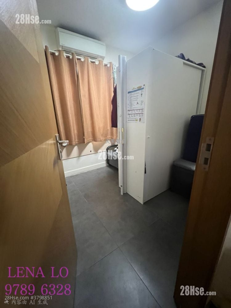 村屋 售盘 3 房 , 1 浴室 700 平方尺