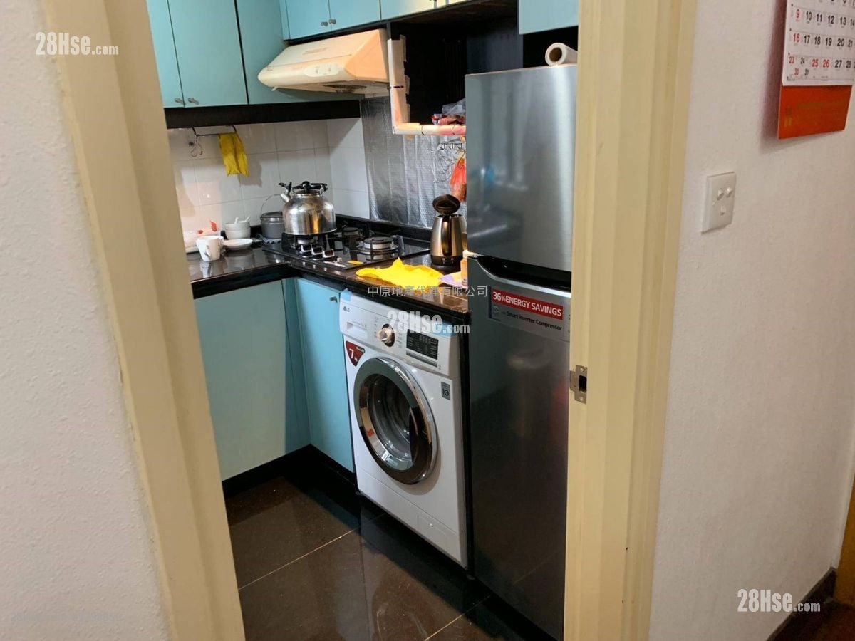 kitchen: The Metro City Sell 2 Bedrooms 364 ft²