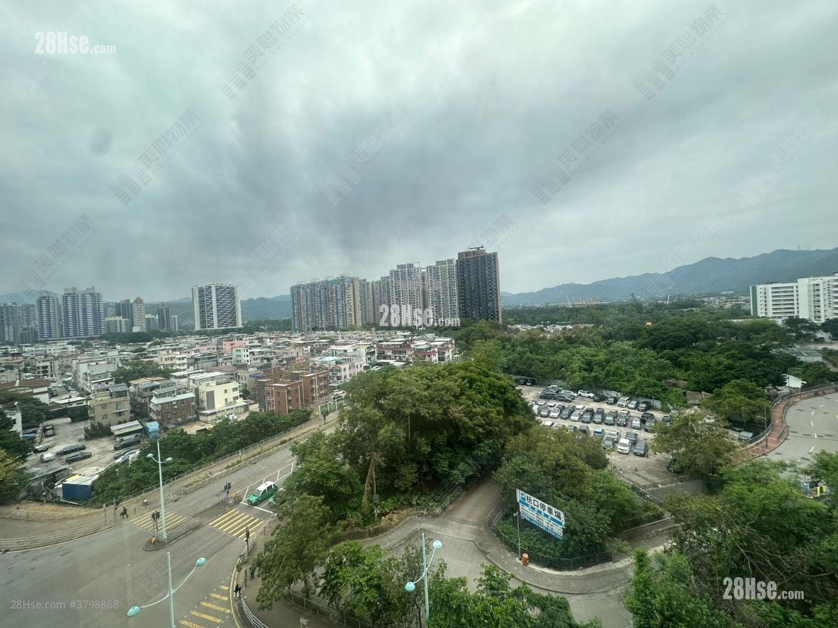 主人房: 御庭居 售盘 2 房 , 1 浴室 412 平方尺