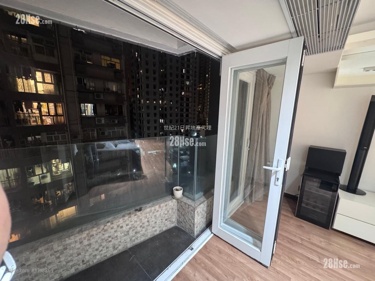 Flora Garden Sell 3 Bedrooms , 2 Bathrooms 681 ft²