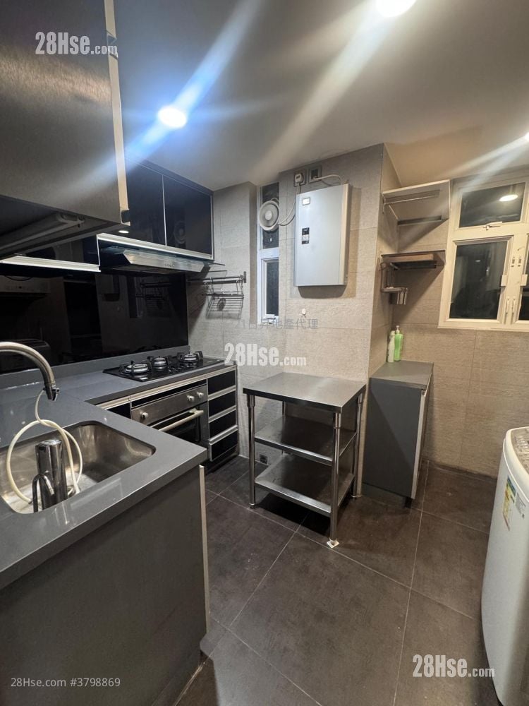 Flora Garden Sell 3 Bedrooms , 2 Bathrooms 681 ft²