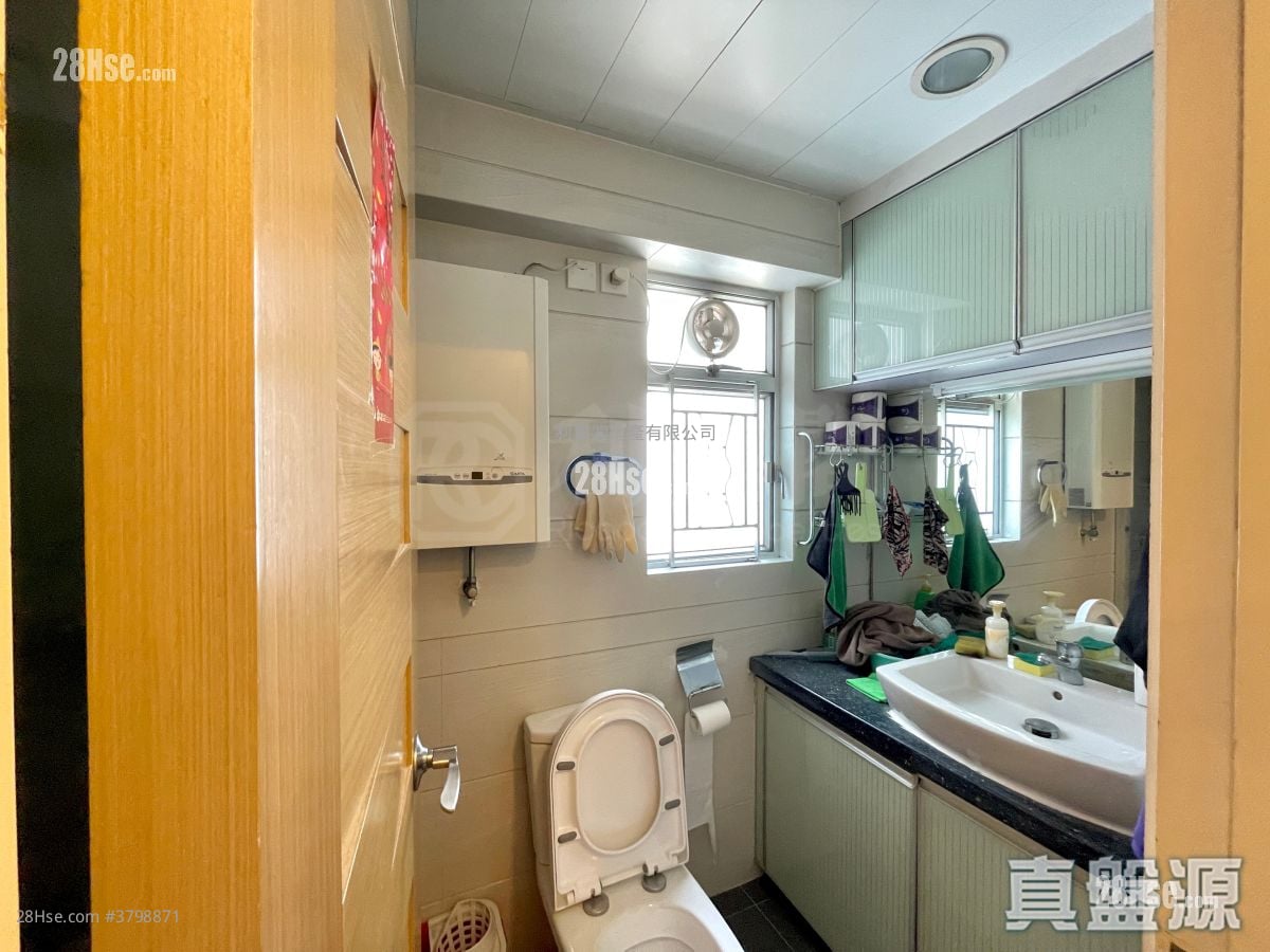 Beverly Garden Sell 3 Bedrooms 592 ft²