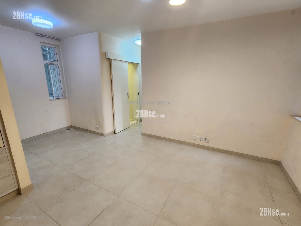 Viking Garden Rental 2 Bedrooms , 1 Bathroom 452 ft²