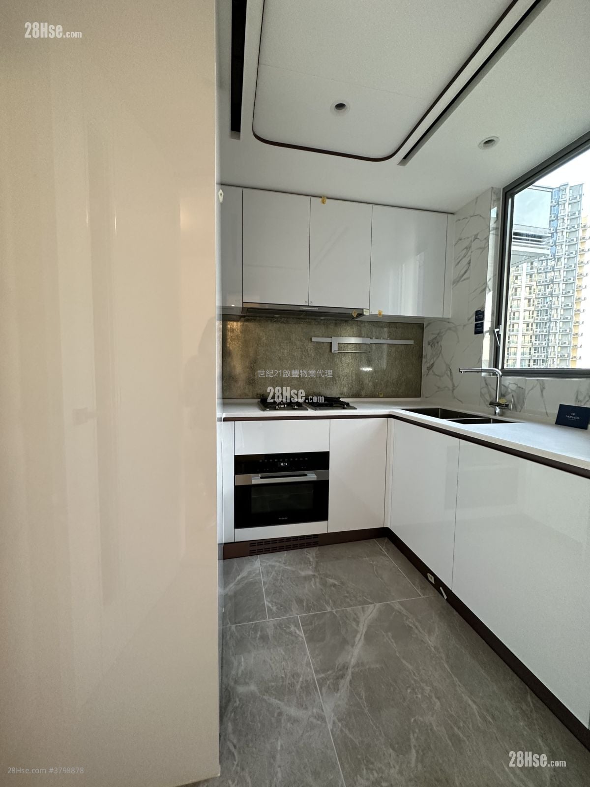 Monaco Rental 3 Bedrooms , 1 Bathroom 674 ft²