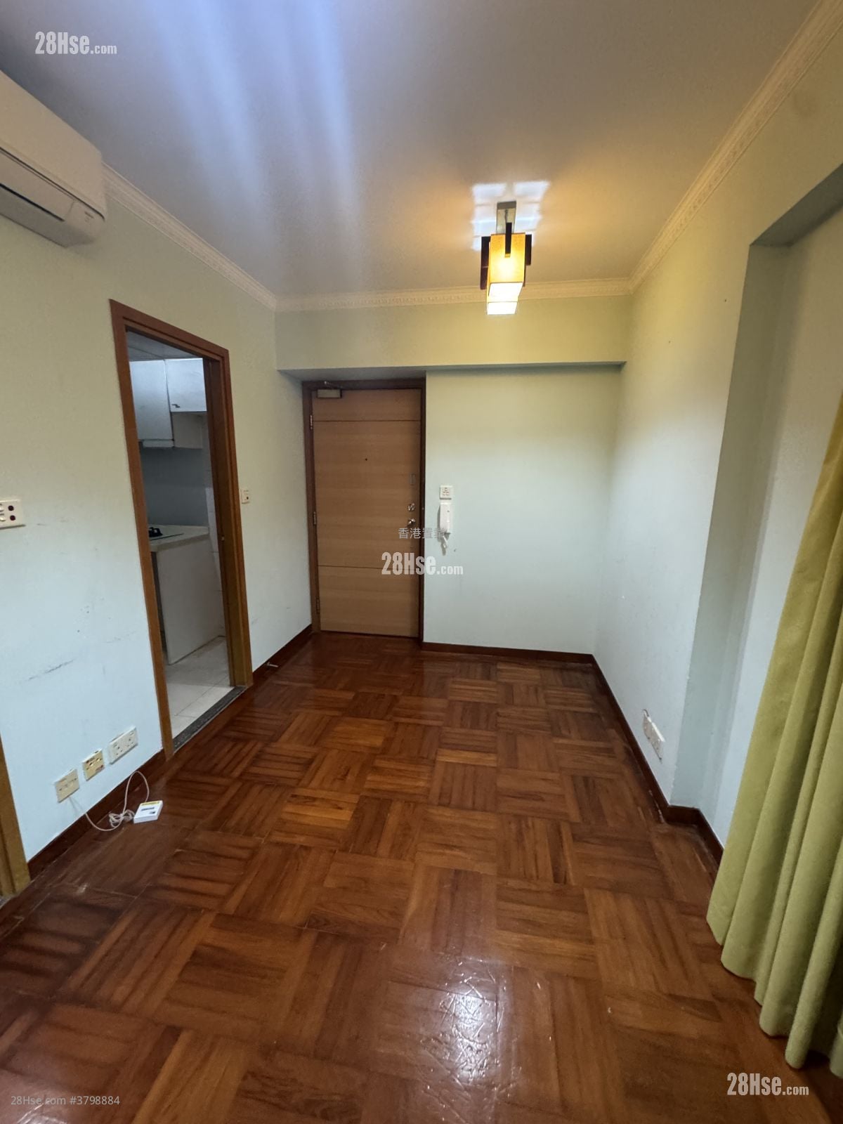 Metro Harbour View Sell 2 Bedrooms 347 ft²