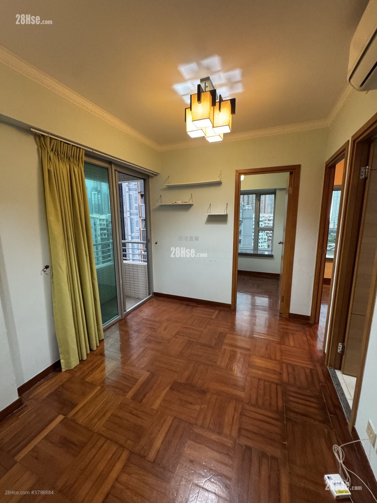 Metro Harbour View Sell 2 Bedrooms 347 ft²