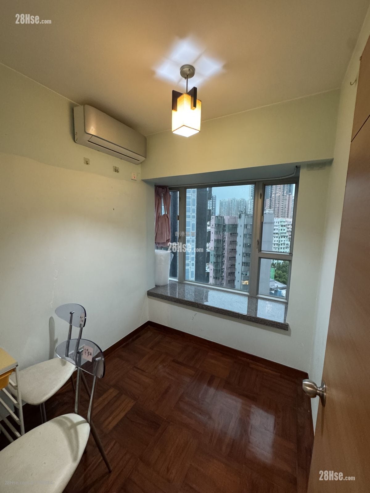 Metro Harbour View Sell 2 Bedrooms 347 ft²