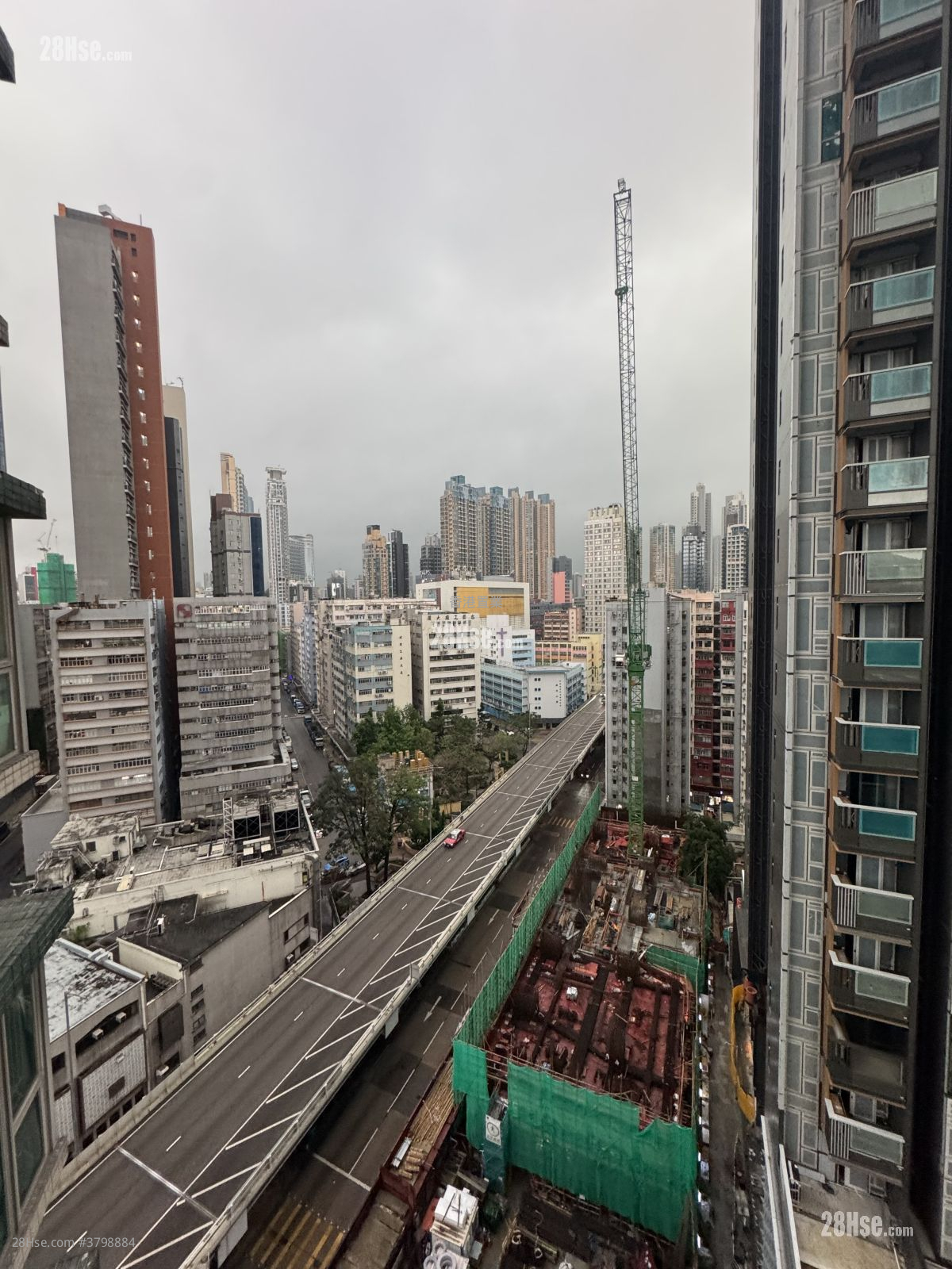 Metro Harbour View Sell 2 Bedrooms 347 ft²