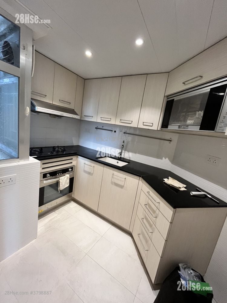 Laguna City Sell 2 Bedrooms , 1 Bathroom 522 ft²