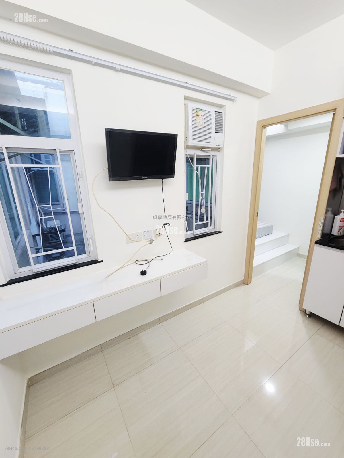 单幢楼房 租盘 160 平方尺