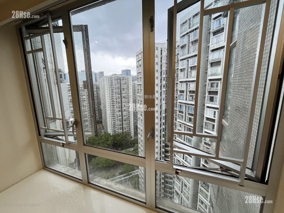 Laguna City Sell 2 Bedrooms , 1 Bathroom 522 ft²